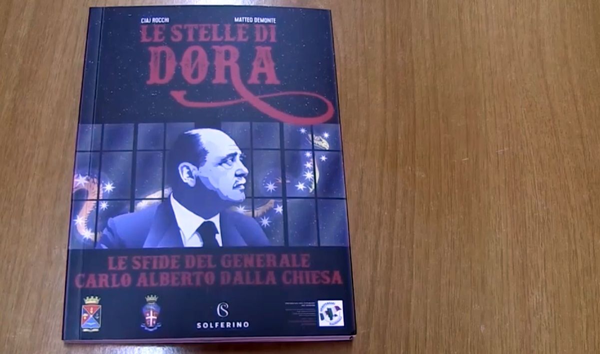 Vibo, i Carabinieri consegnano la “graphic novel” sul generale Dalla Chiesa