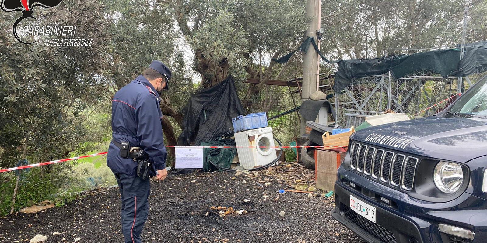 Combustione illecita di rifiuti, una denuncia a Lattarico