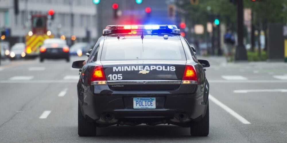 Minneapolis, video shock: afroamericano ucciso in casa dalla polizia