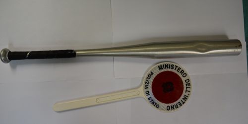 Aggressione con mazza da baseball Vibo: individuato e denunciato dalla Polizia