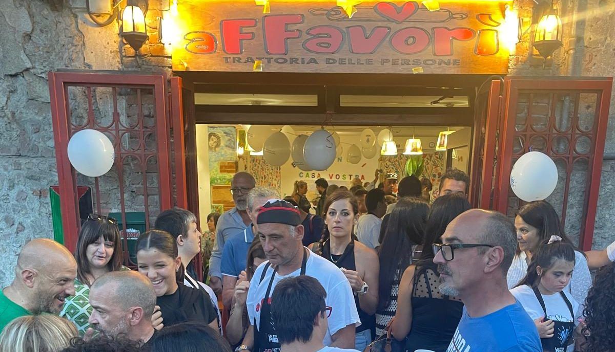 Inclusione e autonomia: a Cosenza una trattoria sociale per 23 giovani con disabilità – VIDEO