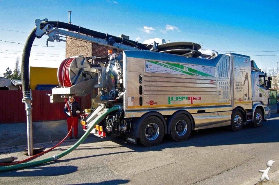 Mare pulito, i prefetti fermano gli autospurgo. «No alla circolazione notturna»