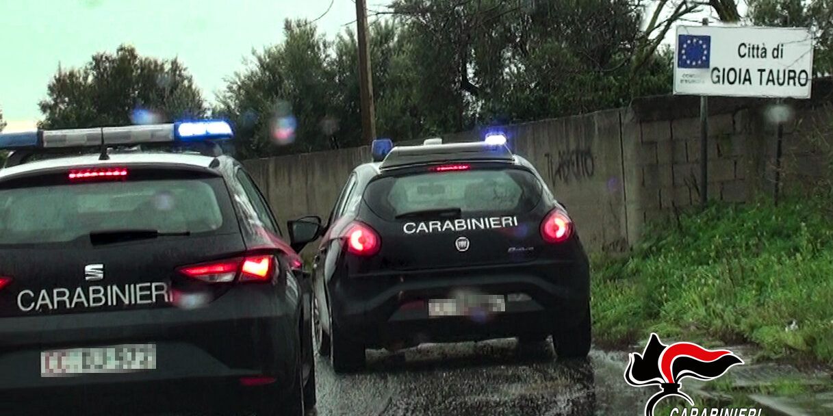 Aperti nel weekend di Pasqua, sanzionati due locali del Reggino