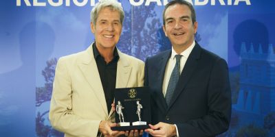 Baglioni abbraccia la Calabria. «Questa regione può volare» – FOTO