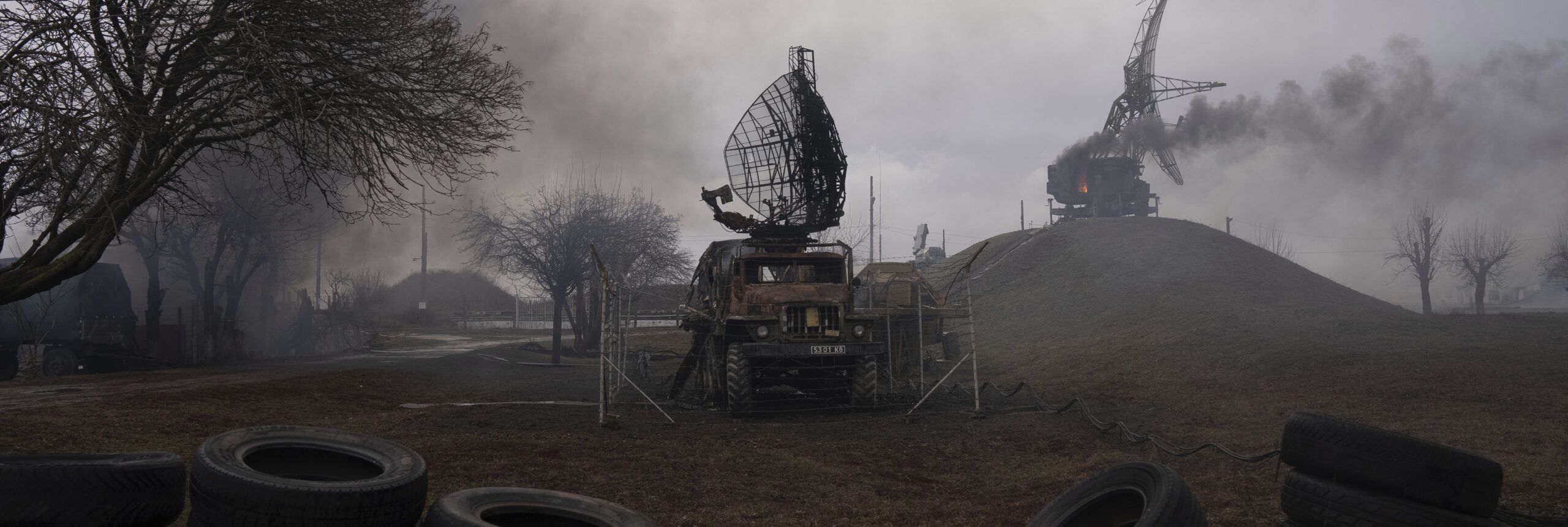 Le forze russe hanno preso Chernobyl. Biden: «Sanzioni devastanti»