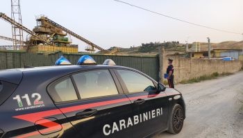 Soveria Simeri, reflui industriali nel torrente: denunciata la titolare di un impianto