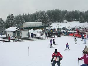 Nevicate in arrivo, ma gli impianti sciistici restano chiusi