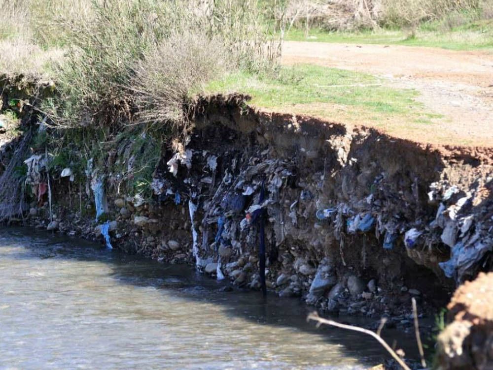CAOS RIFIUTI | Chi inquina paga? Non in Calabria