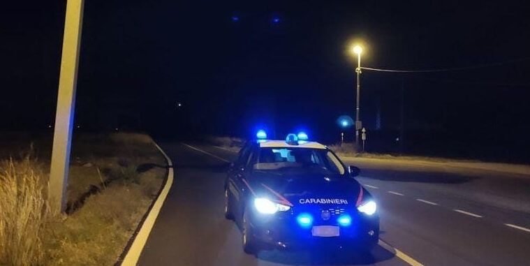 In manette 61enne di Cutro, chiedeva la carta Rdc alle sue vittime