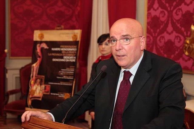 Oliverio corre, Magorno aspetta