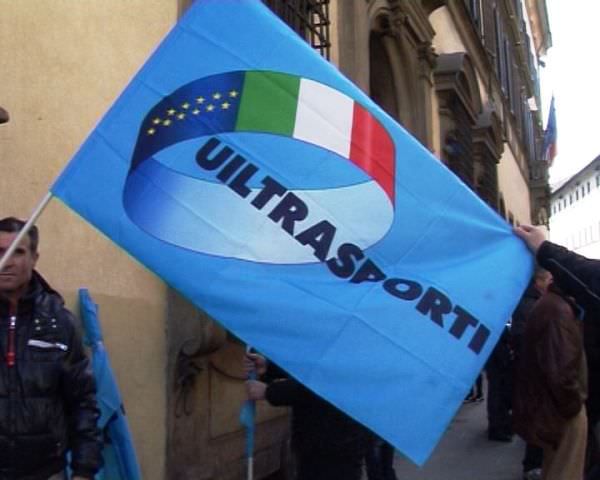 Uiltrasporti: «Ripartire dalla scuola per riprenderci il futuro»