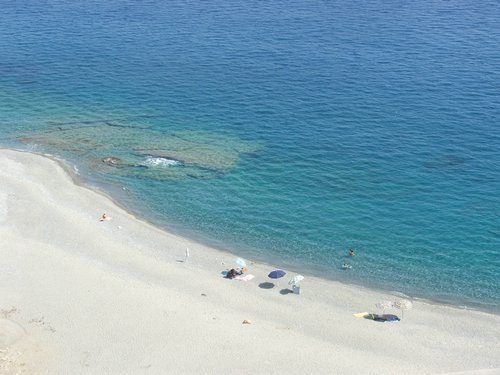 L’Arpacal: mare inquinato a Bova Marina