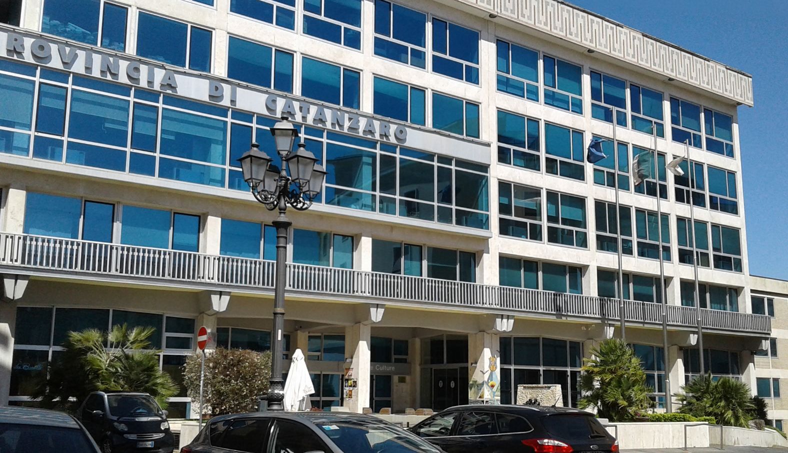 Provinciali, tra fibrillazioni e prove di forza a Catanzaro e Cosenza si lavora alle liste