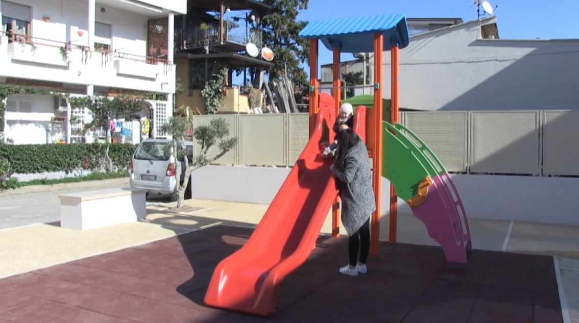 Vibo, dall’abusivismo al parco giochi per bambini. «Un messaggio di legalità e bellezza» – VIDEO