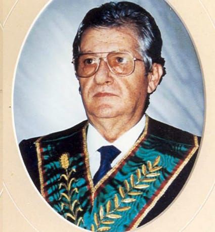 «Quel gran massone signorile, comunista e burbero»