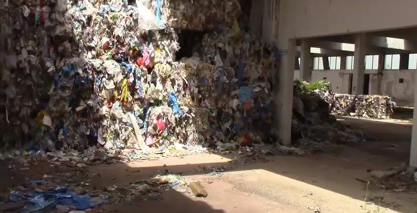 Sversamenti di rifiuti con sospetti valori radioattivi a Vibo Marina, due avvisi di garanzia – VIDEO