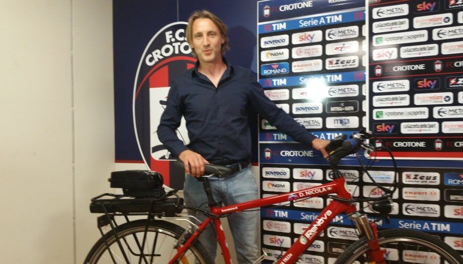 Nicola mantiene la promessa-salvezza: va in bici a Torino