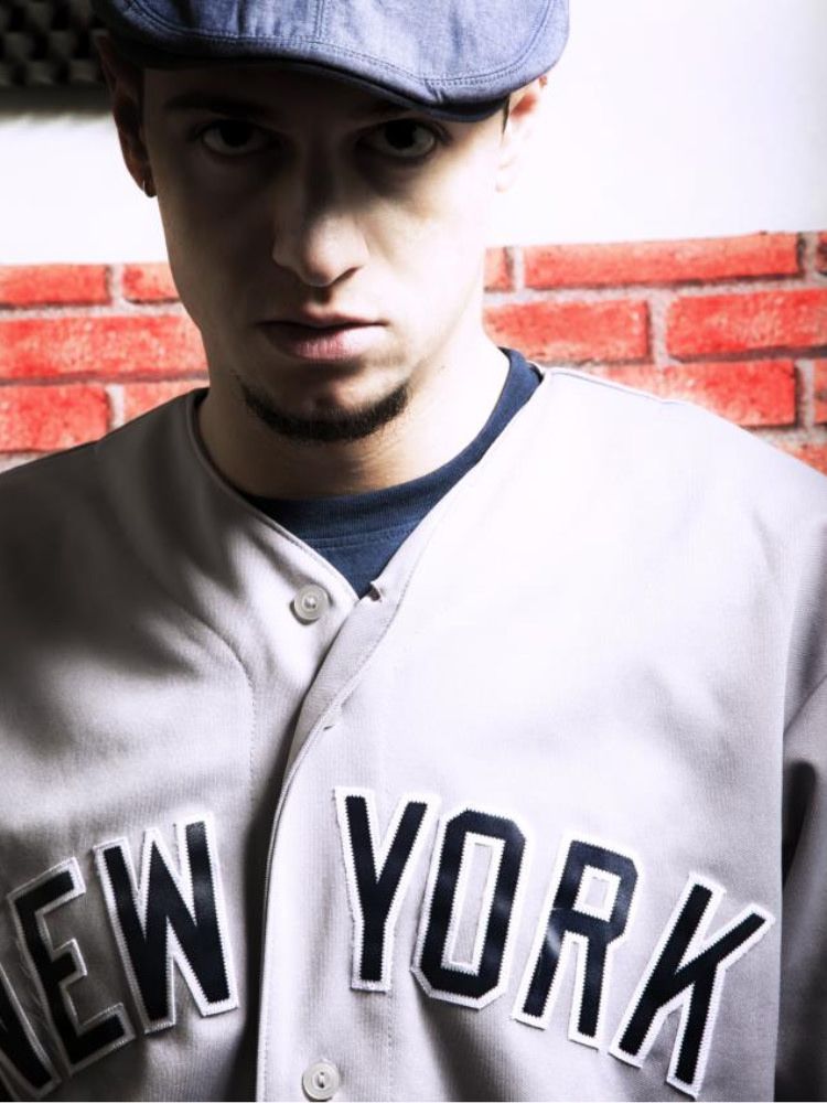 E il singolo pacifista di Kiave spopola su iTunes