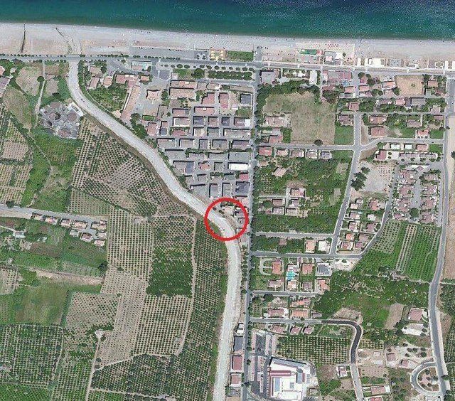 EMERGENZA MALTEMPO | Il fiume violentato e il quartiere a rischio