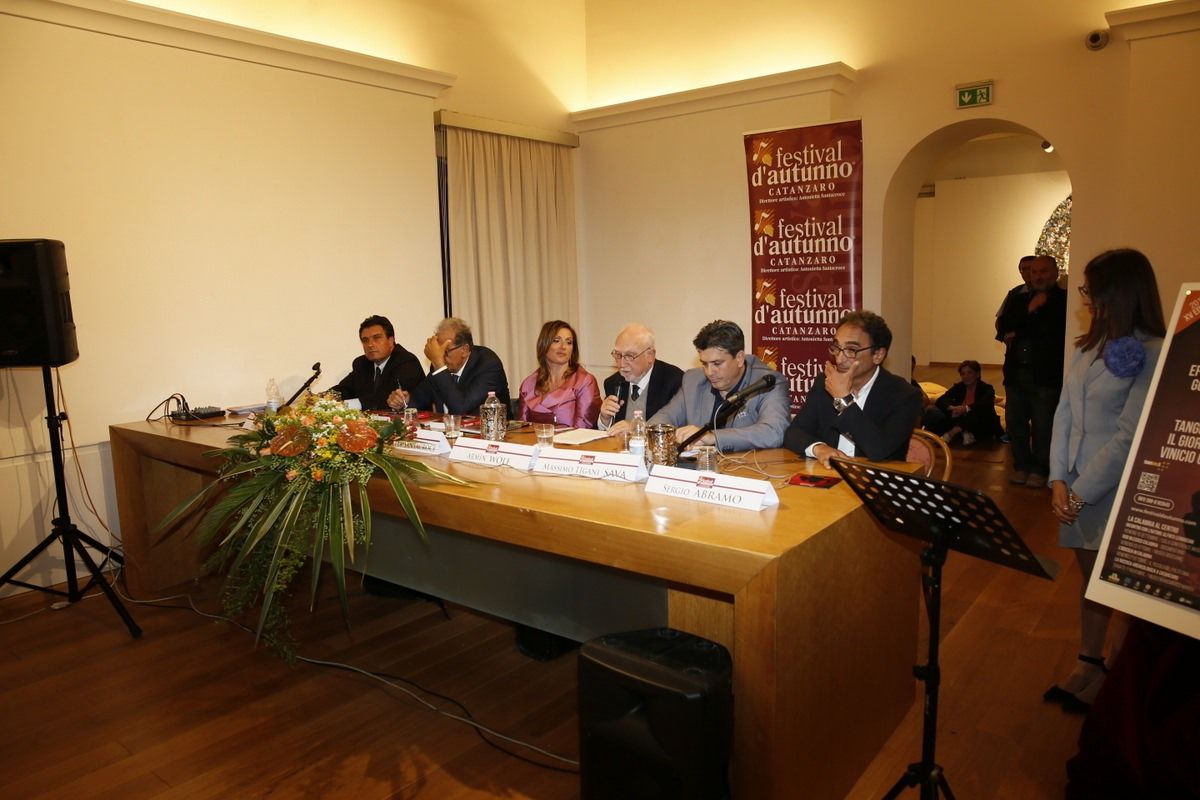 L’incontro-scontro tra Ulisse e la Calabria