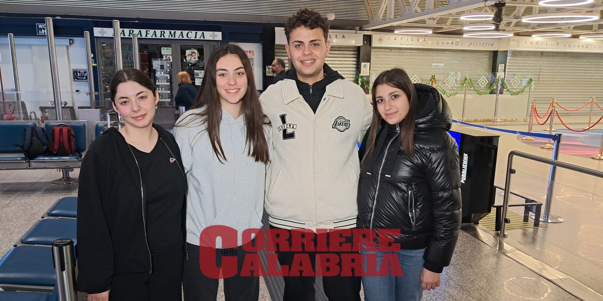 Gli studenti calabresi rientrati da Dubai: «Che emozione essere tornati a casa» – FOTO