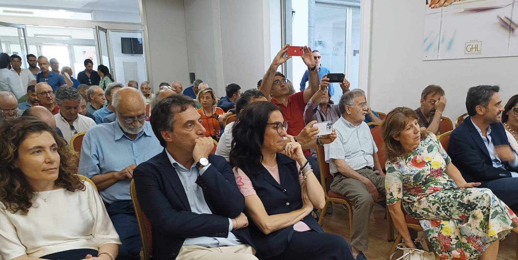 Centrosinistra, da Vibo Valentia prove di campo largo a trazione Pd-Movimento 5 Stelle