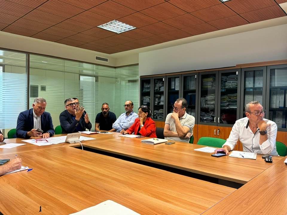 Emergenza idrica a Isola Capo Rizzuto, Vittimberga in Regione: «Pronti ad azioni eclatanti»