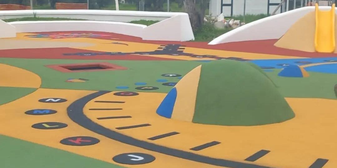 Simeri Crichi comune amico dei bambini, presto l’area dei giochi a mare