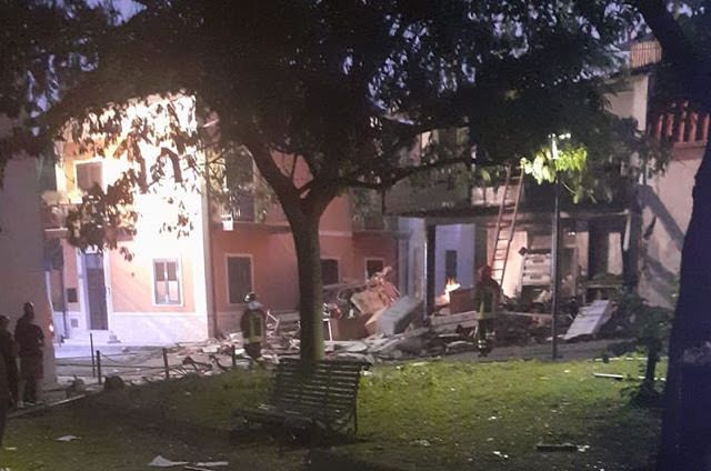 Violenta esplosione a Polistena, distrutta una pizzeria