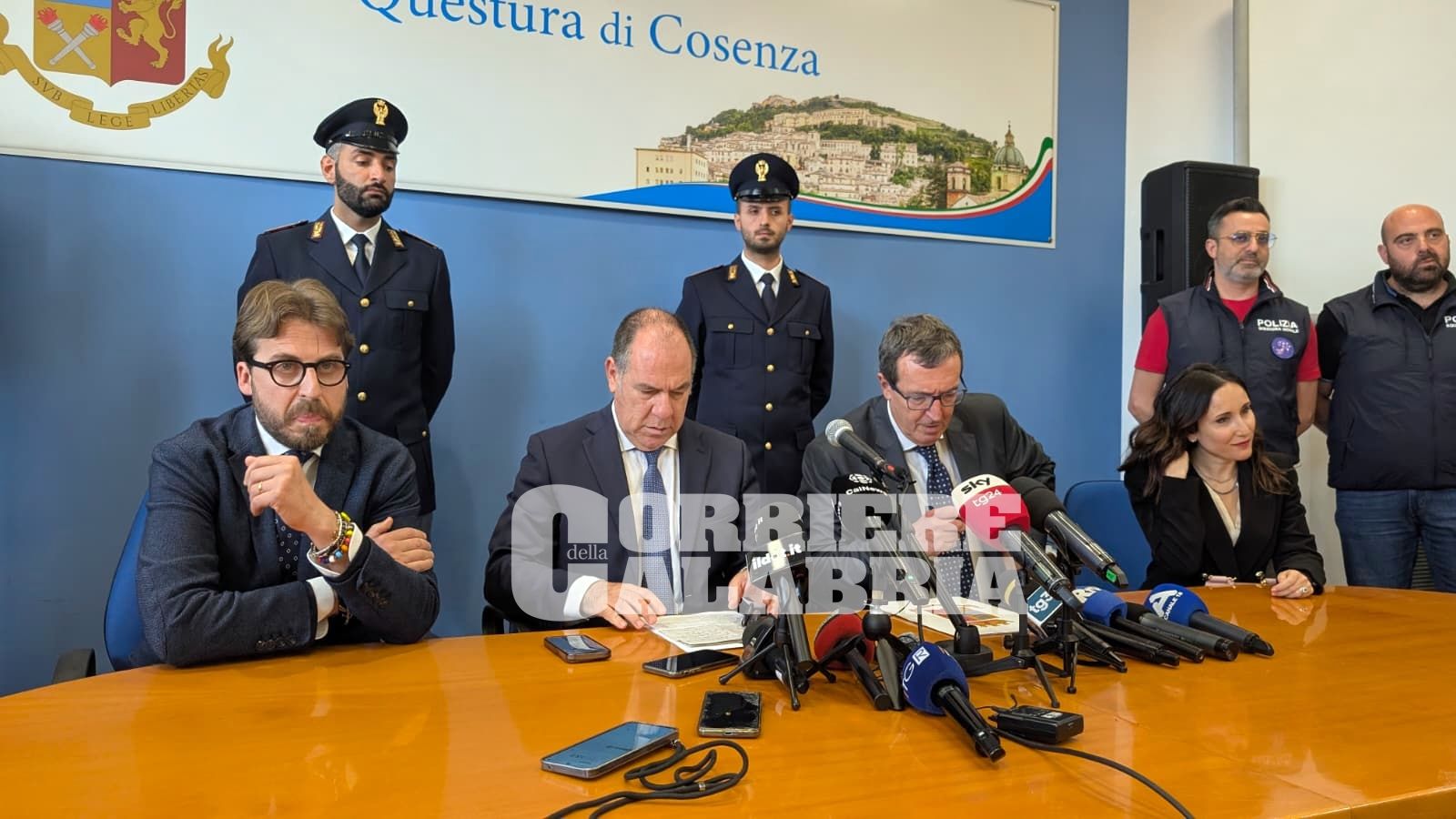 Strage di Amendolara, ricostruita la dinamica dell’omicidio. Il ruolo di un carabiniere forestale e la pista del caporalato