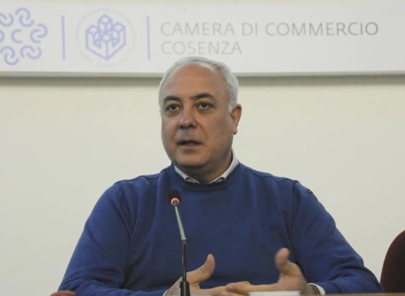 Coronavirus, Algieri: «Psicosi collettiva sta generando danni all’economia»
