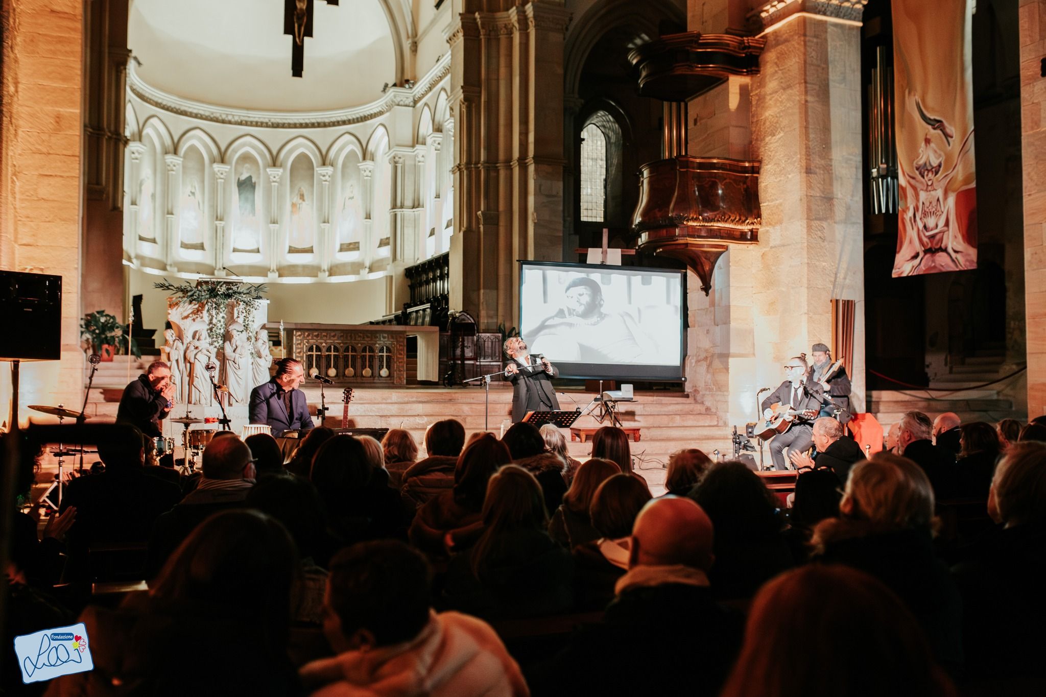 Cosenza, “Tutto cresce e se ne va. Intorno a Pino Daniele”, il concerto solidale della Fondazione Lilli