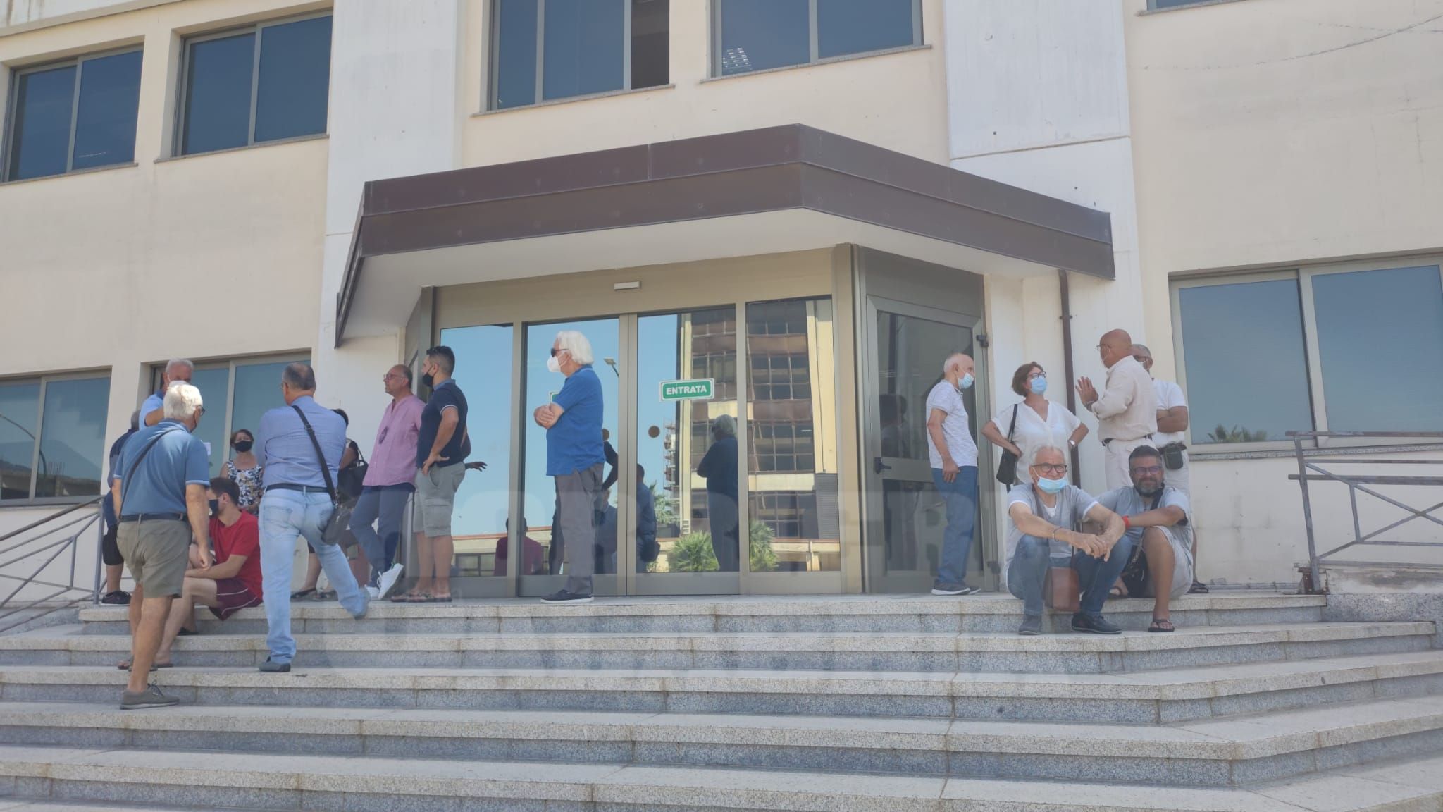 Lamezia e i litorali “dimenticati”, scatta la protesta. «Viviamo in un degrado sconcertante»