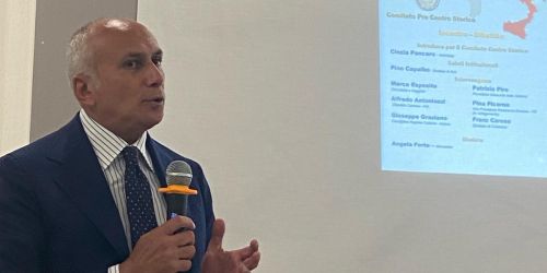 autonomia differenziata Caruso ad Acri