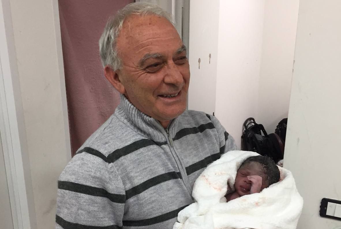 Bimbo nasce nel Cara di Isola Capo Rizzuto