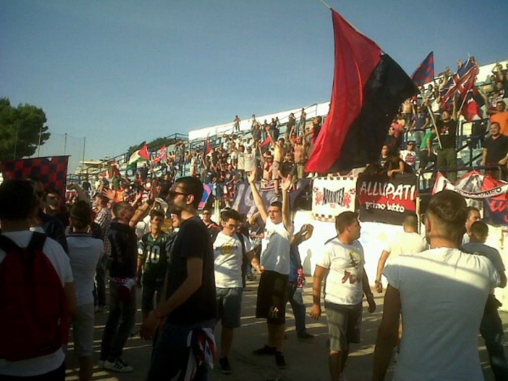 Cosenza, la gioia dopo la paura-rimonta. È finale play off