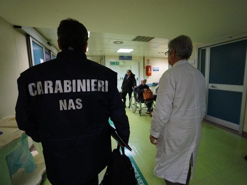 Covid, controlli dei Nas. A Reggio sospesa l'attività di una struttura per anziani e disabili