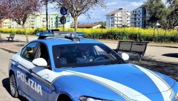 Vibo Valentia, spaccio in pieno centro: bloccato dalla Polizia