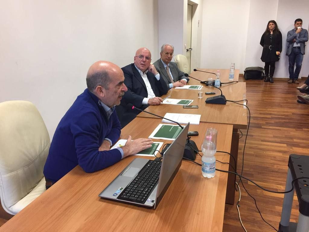 «In treno da Reggio a Roma in 4 ore»