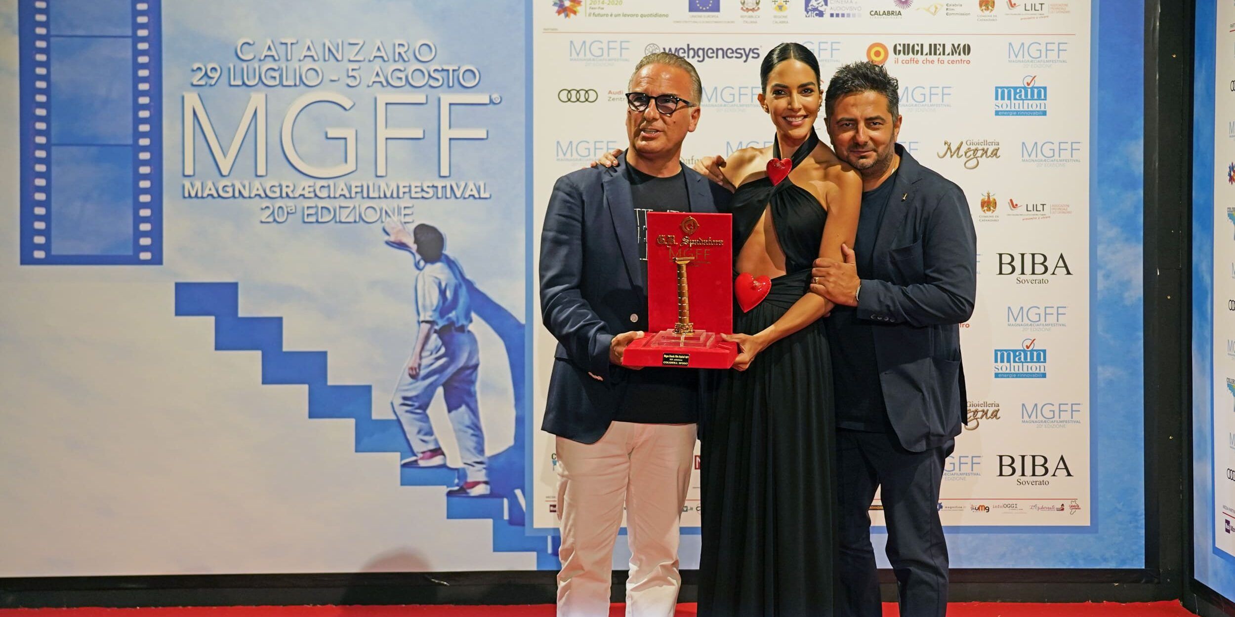 In attesa di Susan Sarandon, al Magna Graecia Film Festival premiati Daniele Ciprì e Rocio Munoz Morales – FOTO