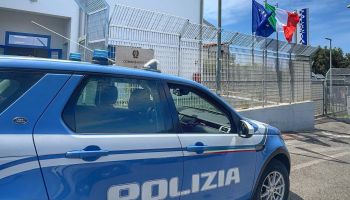 In casa con marijuana, hashish e 11 mila euro: uomo arrestato a Scalea