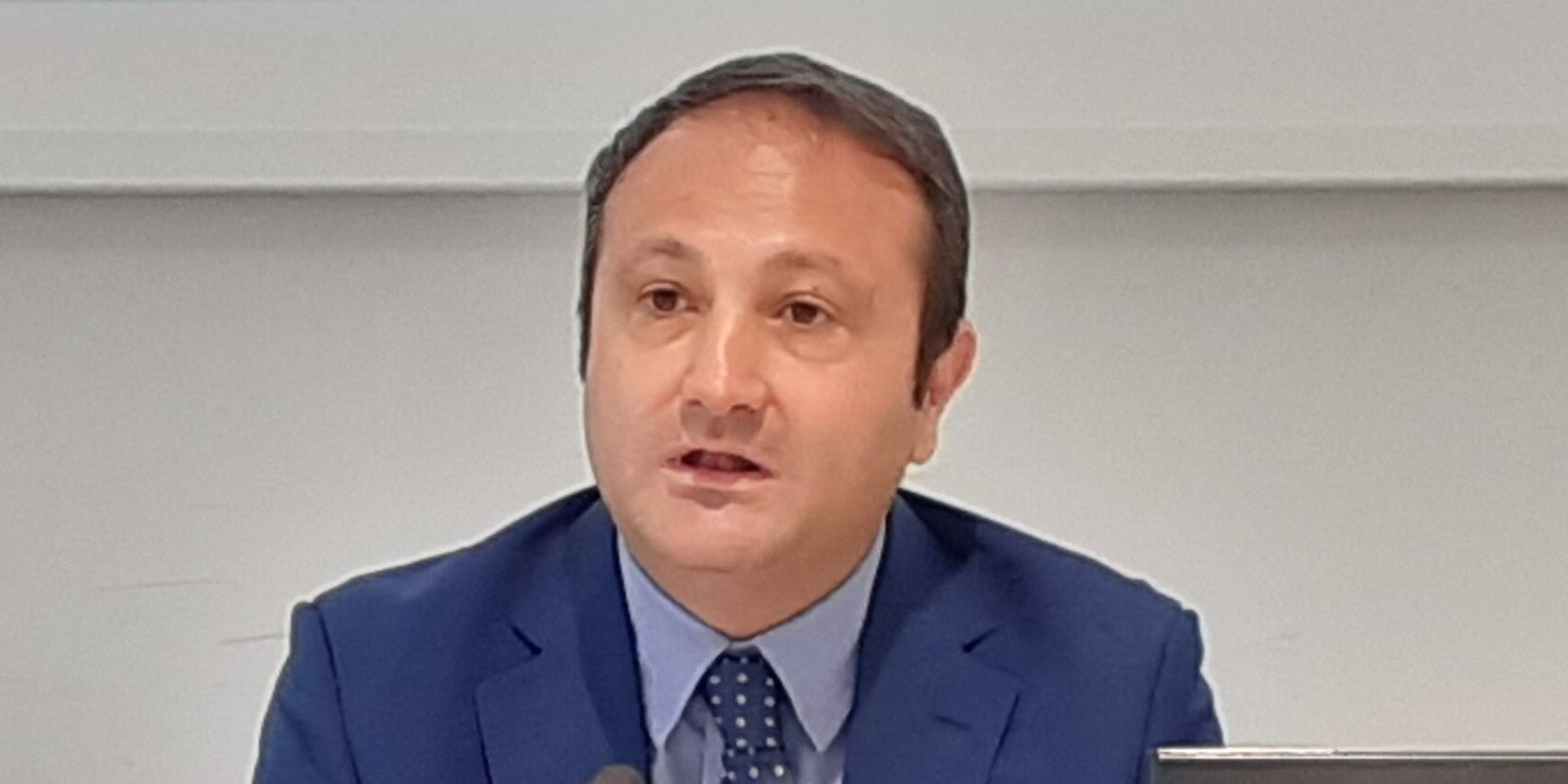 Pugliese: «Il ministro venga a Crotone per toccare con mano il deficit»