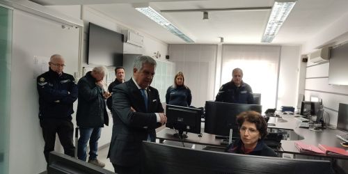 Il nuovo commissario Arpacal Errigo visita il Centro regionale Multirischi