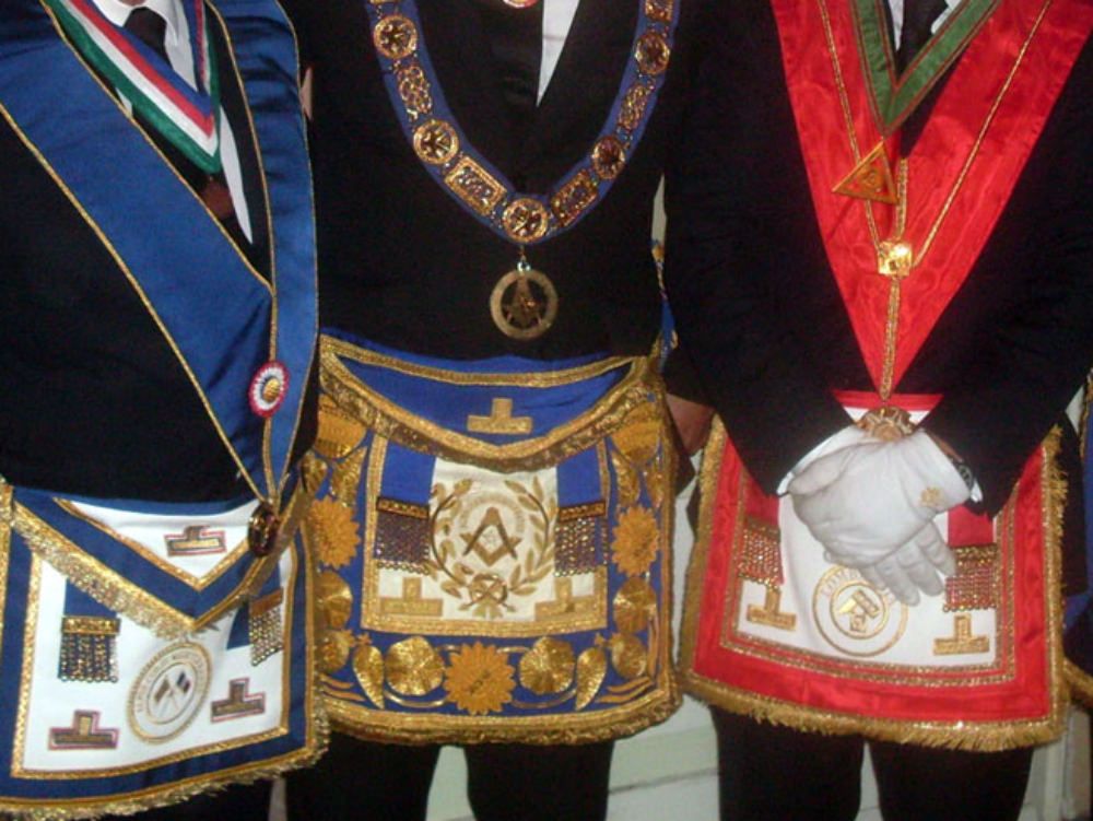 SAGGEZZA | L`Opa dei clan sulle logge massoniche della Locride