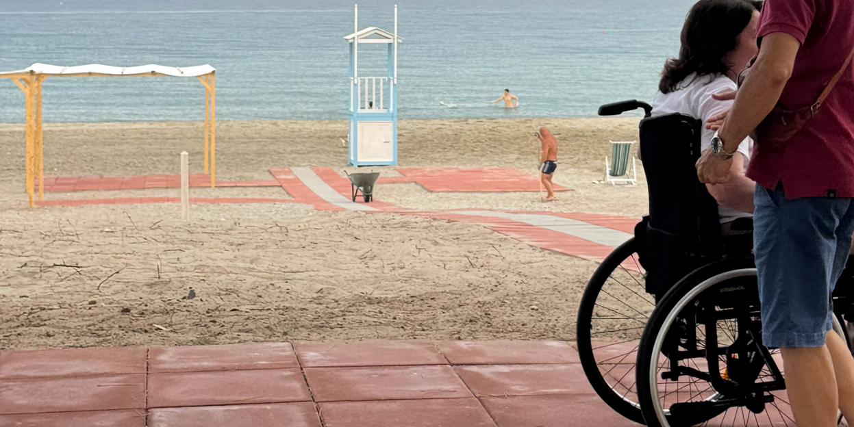 A Simeri Crichi un lido comunale senza barriere architettoniche: il mare diventa davvero per tutti
