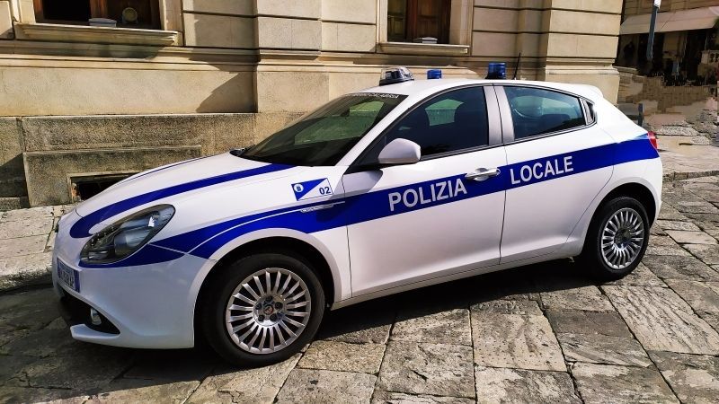 Corsi: «Nella polizia locale di Catanzaro operano figure condannate in primo grado»
