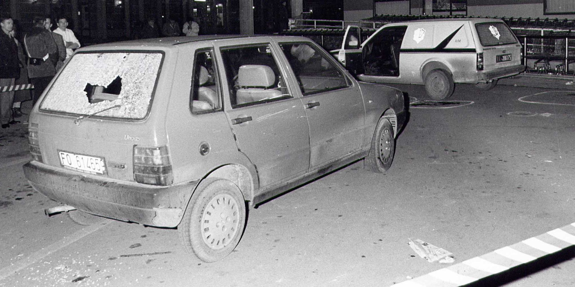 Banca della Uno bianca, polemiche e dolore