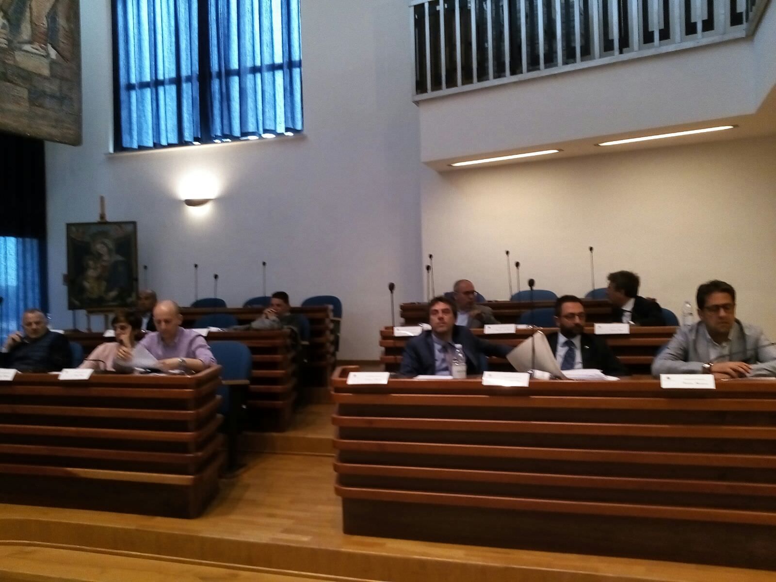 “Sport Village”, l’opposizione va all’attacco