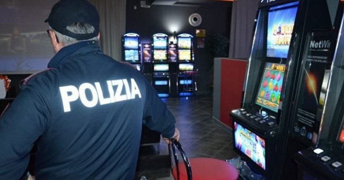 Operazione interforze contro il gioco illegale, interventi anche in Calabria