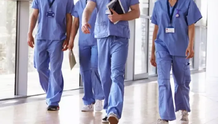 Gli infermieri in fuga dall’Italia e quei forti gap tra regioni